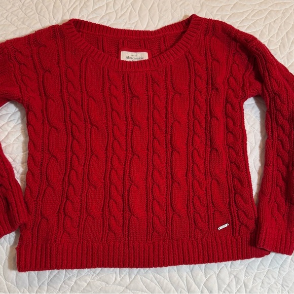 Abercrombie Red Cable Knit Sweater size medium - Picture 1 of 10